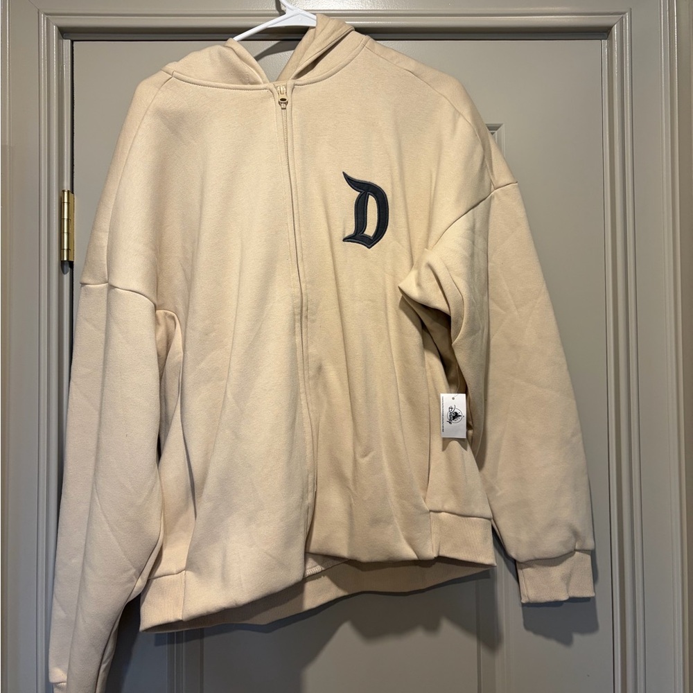 Disneyland beige full zip medium